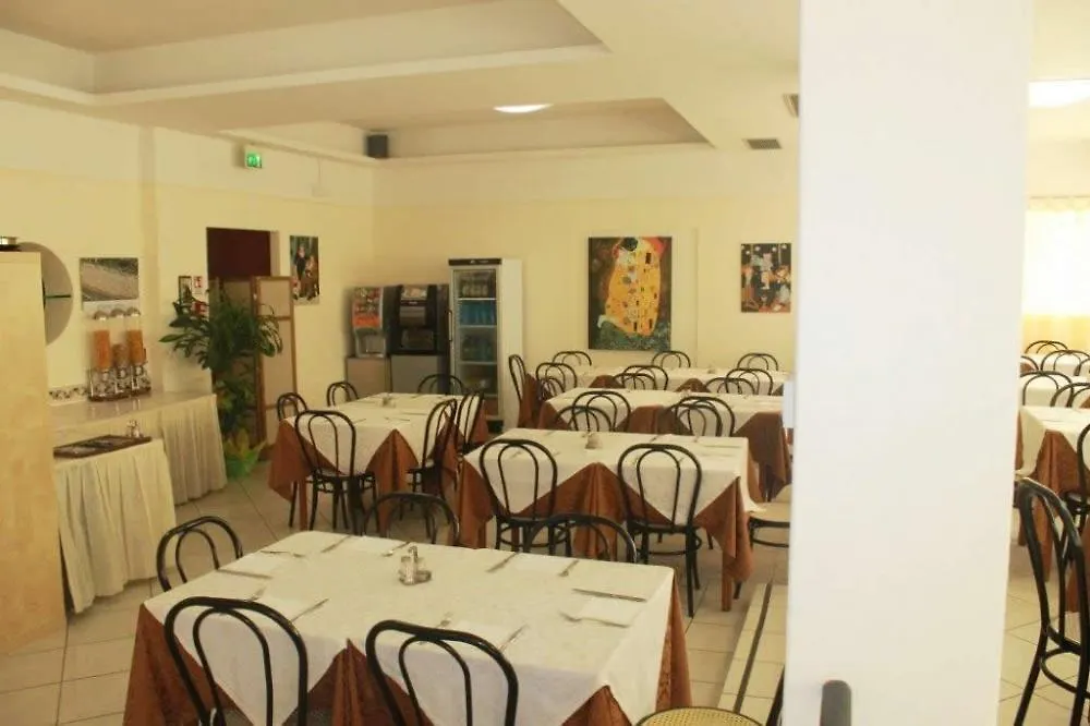 Hotel Globus Rimini